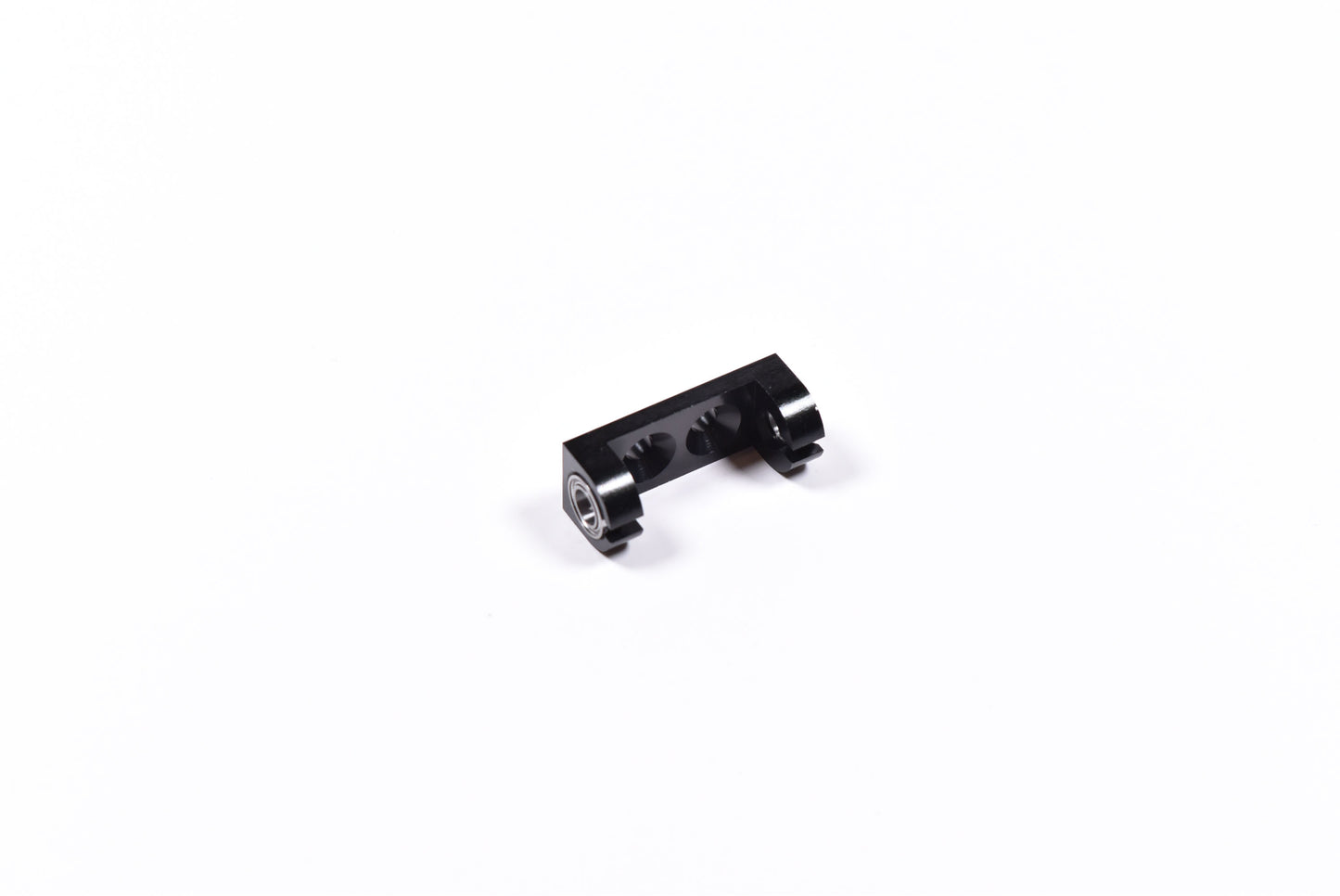 Team Associated B7 Rear Aluminum Bearing Swaybar Mount